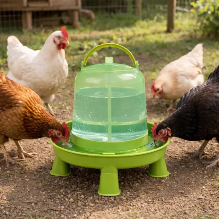 Abreuvoir gradué sur pied avec poignée vert 3L