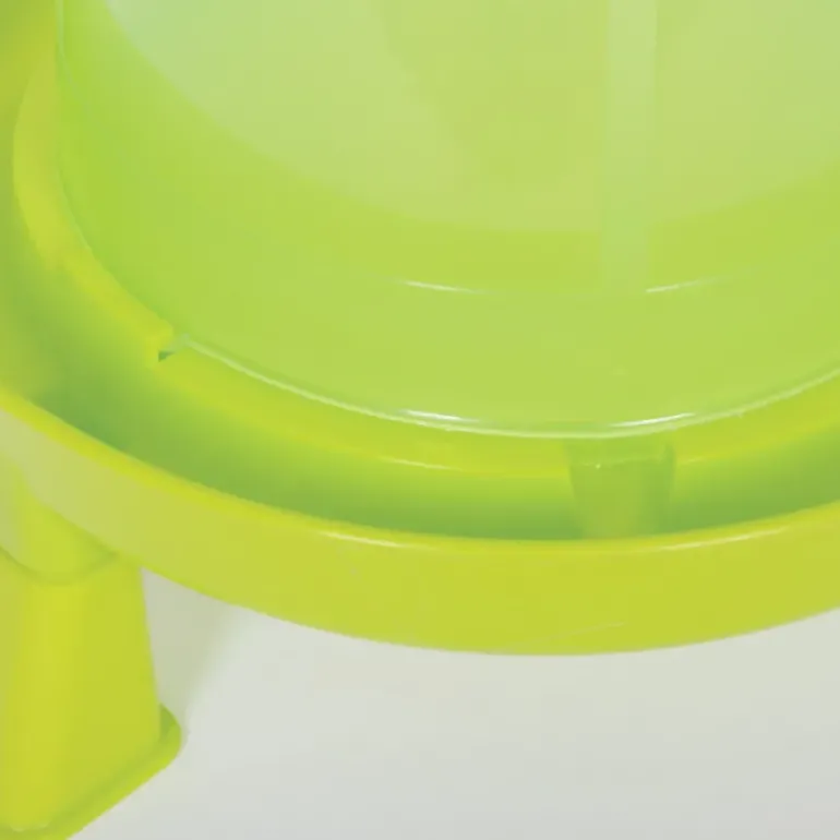Abreuvoir gradué sur pied avec poignée vert 10L