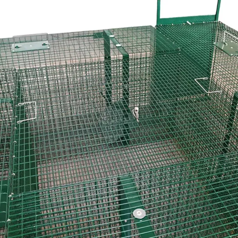 Boite à fauve 4 entrées 1,35m X 1,35m X 0,45 m