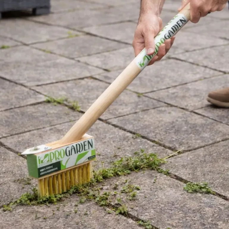 Brosse à mauvaises herbes Progarden 36 cm - Grattoir intégré en bois