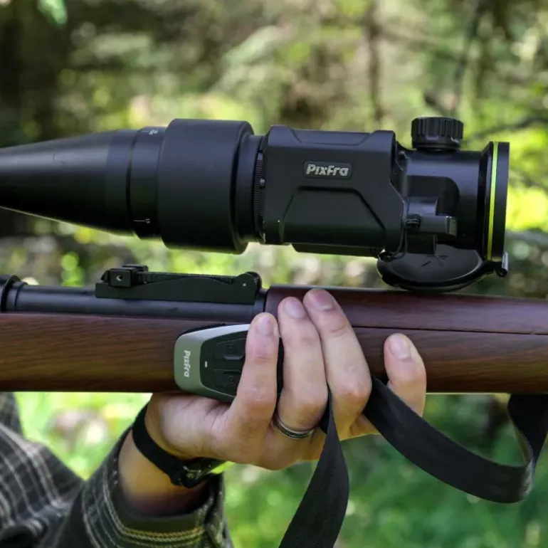 Clip-on thermique frontal Taurus 35 mm – portée 1 800 m