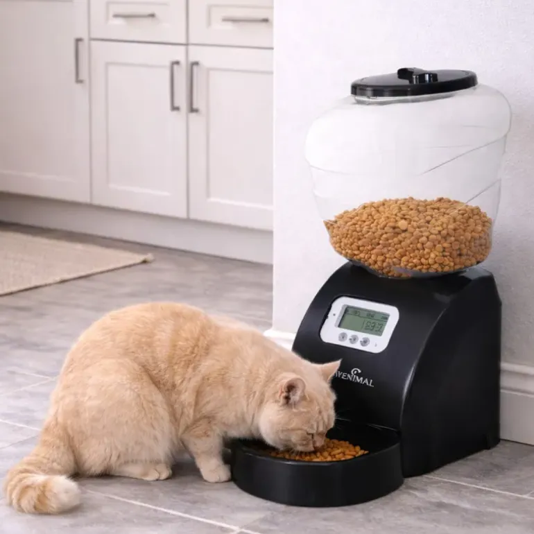 Distributeur de croquettes Eyenimal "Electronic Pet Feeder"