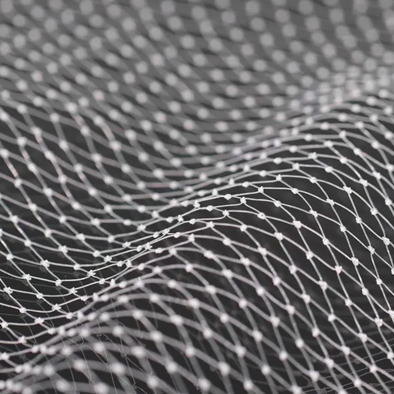 Filet de Protection Anti-Oiseaux 4x5m - Maille 15x15mm en Nylon Résistant