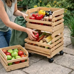 Lot de 3 caisses à fruits et légumes en bois de pin sur roulettes - 37x30x80 cm