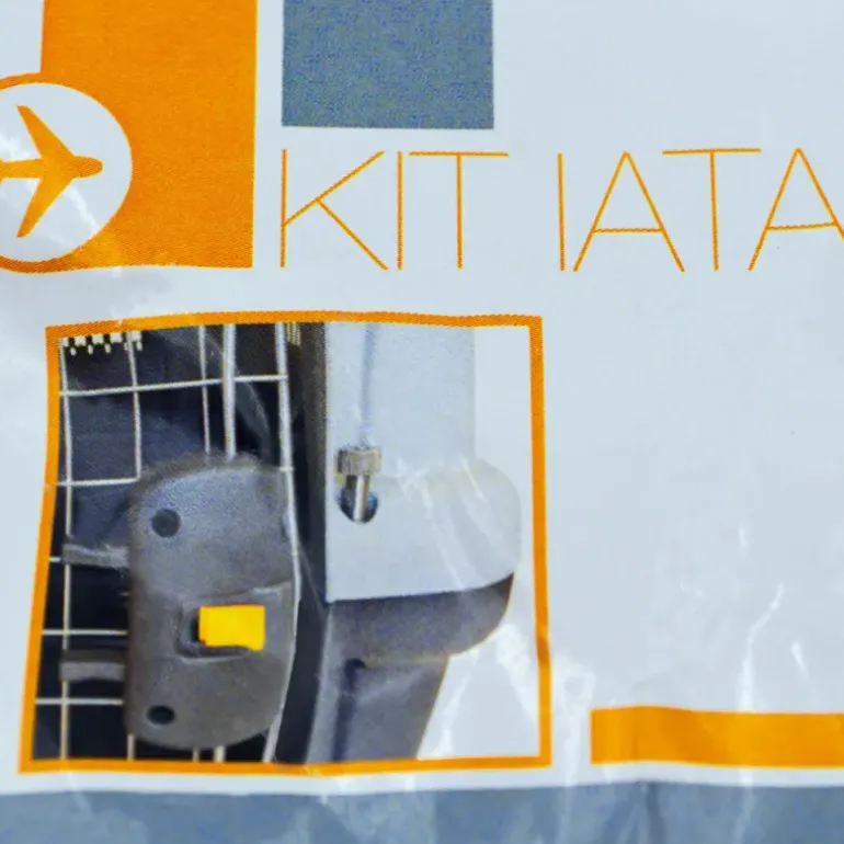 Option kit vis cage de transport animaux IATA
