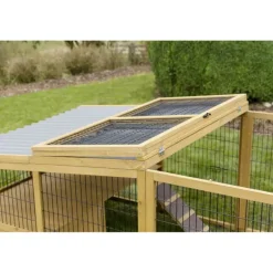 Parc extérieur en pin pour petits animaux avec abri