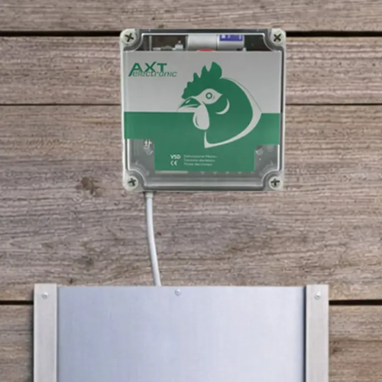 Portier électronique poulailler à capteur de lumière