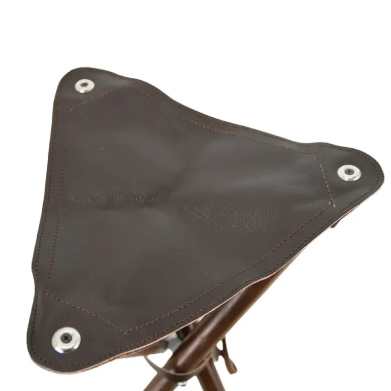 Siège de battue en frêne avec assise croute de cuir de buffle hauteur 80cm