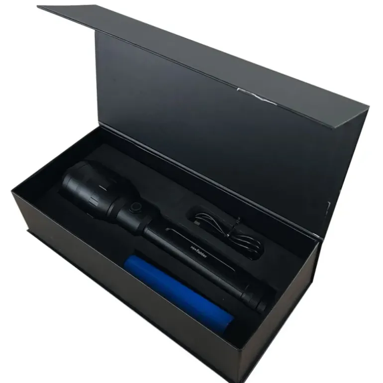 Torche Expert 10 000 lumens, autonomie 2h30-12h, noir 27 x 6cm